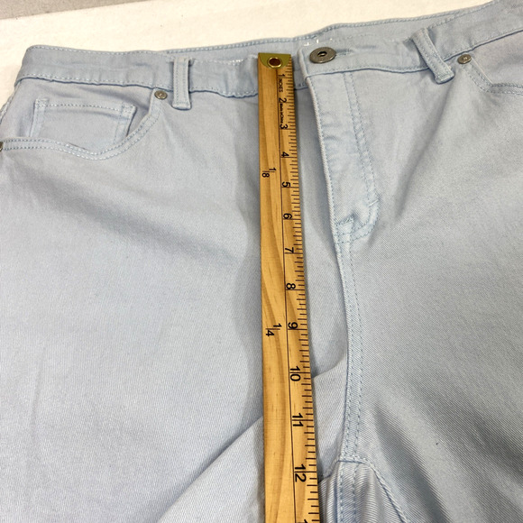 Style & Co Curvy Capri Jeans Womens Size 16 Light Blue Denim Stretch Pockets - Picture 10 of 13